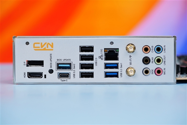 支持銳龍8000處理器！七彩虹CVN B650M GAMING FROZEN V14戰(zhàn)列艦圖賞