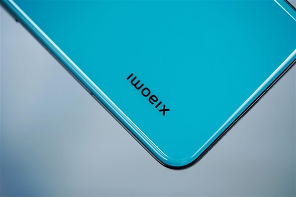 小米汽車同色！小米14、小米手表S3海灣藍(lán)定制版圖賞