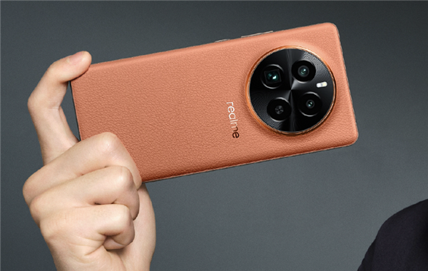 撞臉華為！這手機虧本也要和K70 Pro打價格戰(zhàn)