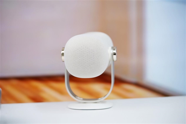 一體式云臺(tái)設(shè)計(jì) 各角度隨意投！當(dāng)貝Smart 1圖賞