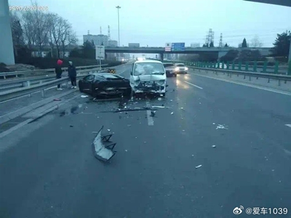 面包車追尾蘭博基尼案一審宣判：全責、需賠付108.7萬元
