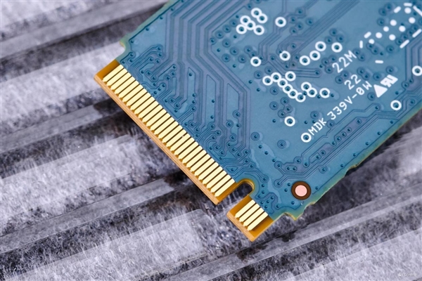 將性價(jià)比玩出新高度！鎧俠EXCERIA PLUS極至光速G3 SD10上手