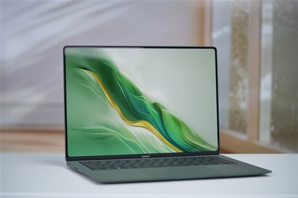 萬(wàn)元內(nèi)最值得買(mǎi)的筆記本！榮耀MagicBook Art 14正式首銷：比蘋(píng)果更輕薄