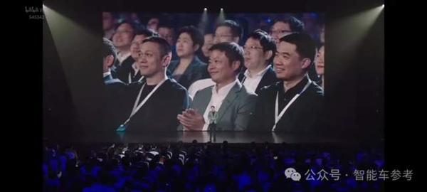 21.59萬小米SU7開賣！雷神：性能對標(biāo)保時捷 價格死磕Model 3