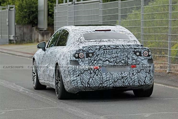 V8換電機(jī)！純電版AMG C級諜照曝光 性能超越小米SU7