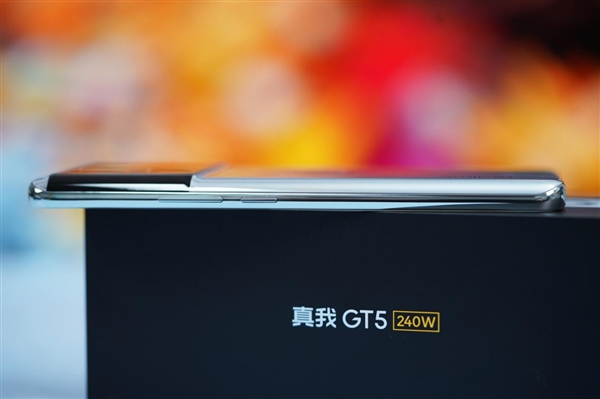 充電最快驍龍8 Gen2旗艦！真我GT5圖賞