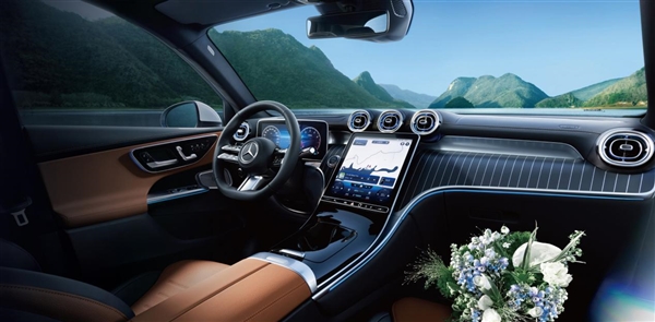 選它還是新勢(shì)力！新款奔馳GLC上市：售價(jià)45.35萬(wàn)元起