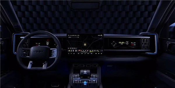 比亞迪強(qiáng)勢(shì)介入硬派越野！方程豹豹5首秀：來“電”震撼