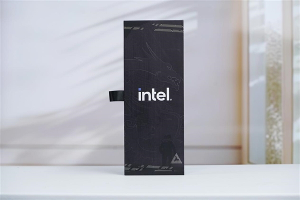 英特爾Ultra旗艦座駕！微星MEG Z890 ACE戰(zhàn)神主板套裝圖賞