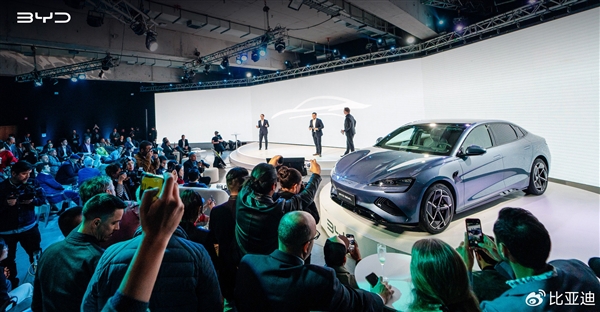 王傳福親自出席！比亞迪海豹登陸智利圣地亞哥：該國第六款