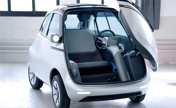 比宏光MIINI還要??！造型神似電飯煲的Microlino迷你電動(dòng)車來了