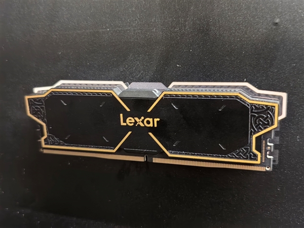 雷克沙頂級存儲首次亮相：PCIe 5.0 SSD沖上12GB/s、DDR5內(nèi)存飆到8400MHz