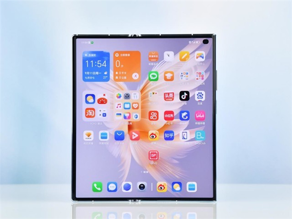 榮耀回歸華為絕無可能：用產(chǎn)品跟華為硬碰硬 不斷挑戰(zhàn)自我贏得競爭