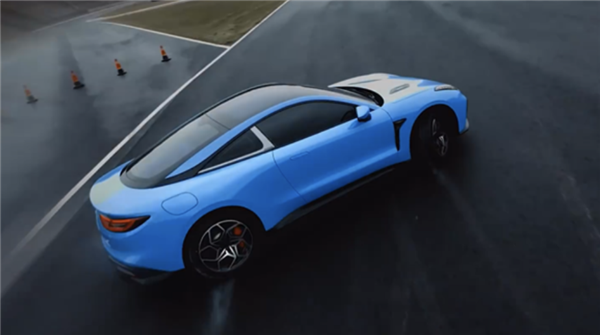 17.88萬買年輕人第一臺跑車！哪吒汽車CEO承諾：哪吒GT永不降價(jià)