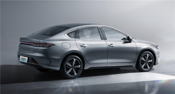 純電續(xù)航增至120公里 新款比亞迪驅(qū)逐艦05冠軍版上市：11.98萬元