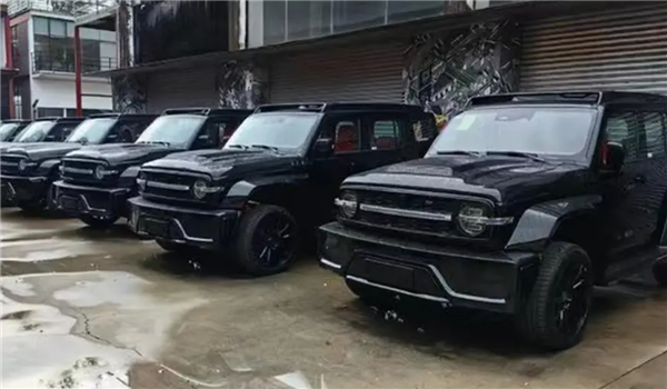 回頭率秒殺奔馳大G 坦克300賽博騎士版實(shí)車曝光 售價33.8萬 