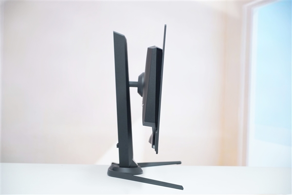 360Hz超高刷新率！技嘉AORUS FO27Q3顯示器圖賞