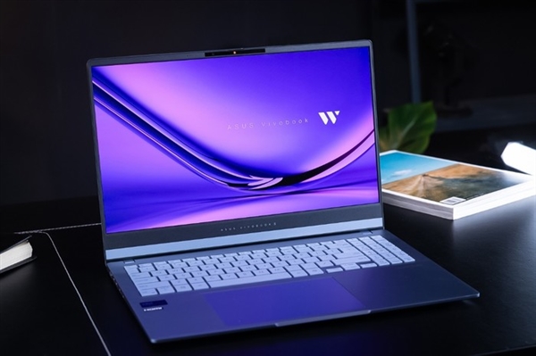 華碩無畏Pro 15 2024上手：16小時續(xù)航驚人