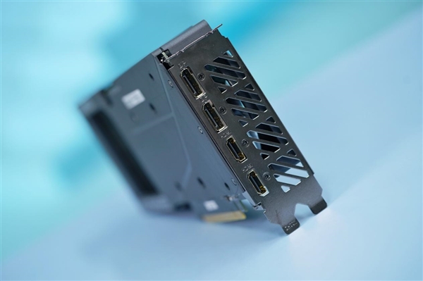 支持雙BIOS功能！獵鷹RTX 4060 Ti Eagle圖賞