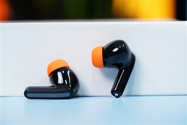 無線閃連延遲僅20ms！Redmi Buds 5 Pro電競版圖賞
