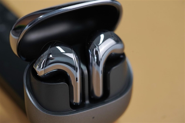 全鏈路無損！小米Buds 5真無線耳機(jī)圖賞