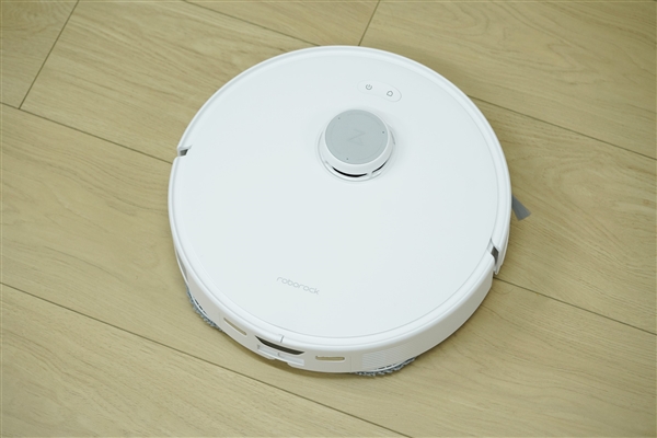徹底解決毛發(fā)纏繞困擾！石頭P20 Pro掃拖機器人圖賞