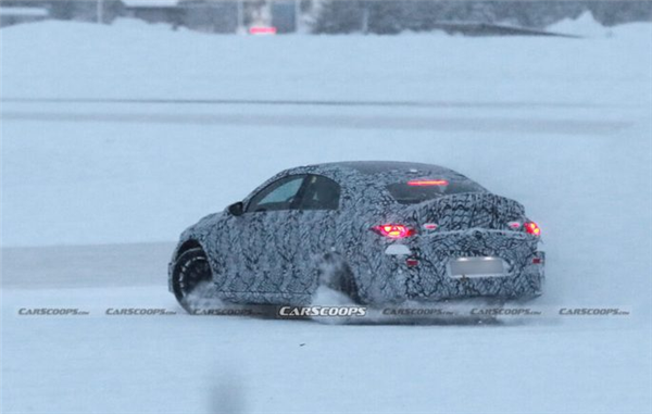 “翹臀”設計超亮眼！全新梅賽德斯-AMG CLA 純電車型諜照曝光