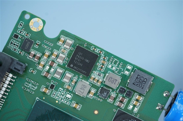 狂飆14GB/s！憶恒創(chuàng)源PBlaze7 7940 6.4TB SSD圖賞