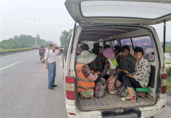 五座車坐五個人就超重：國產(chǎn)車又拉了嗎
