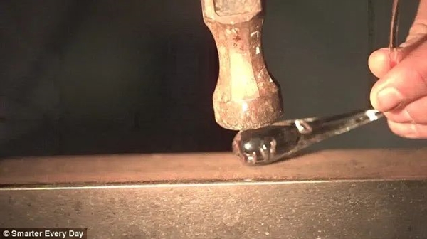 擊碎子彈的玻璃球 卻經(jīng)不起手指輕彈！它曾困擾科學(xué)家400年