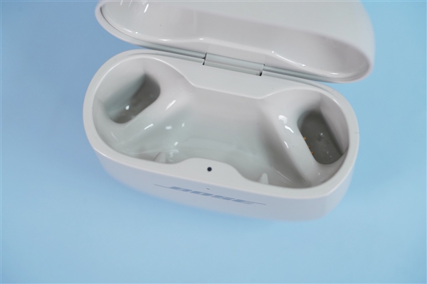 “大鯊”三代！BOSE QuietComfort消噪耳塞Ultra圖賞