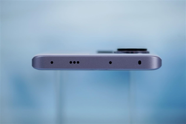 Redmi首款曲面屏手機(jī)！Redmi Note 13 Pro+圖賞