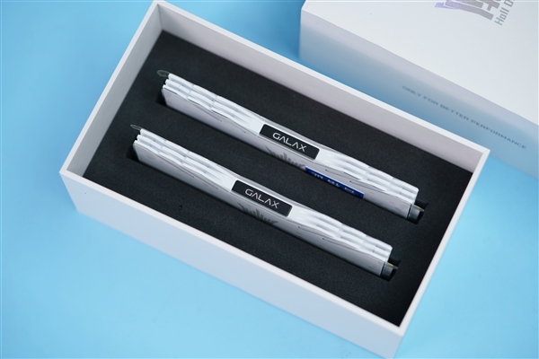 新一代HOF夢想之作！影馳HOF Classic DDR5-7000內(nèi)存圖賞