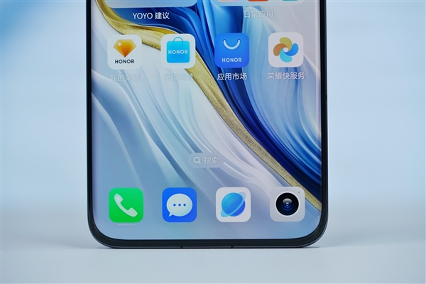 鷹眼相機(jī)設(shè)計(jì)更靈動(dòng)！榮耀Magic6至臻版圖賞