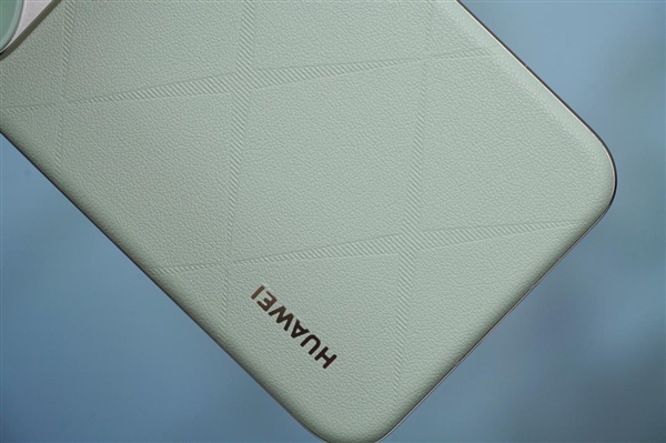 10999元！華為Pura 70 Ultra圖賞：伸縮攝像頭吸睛