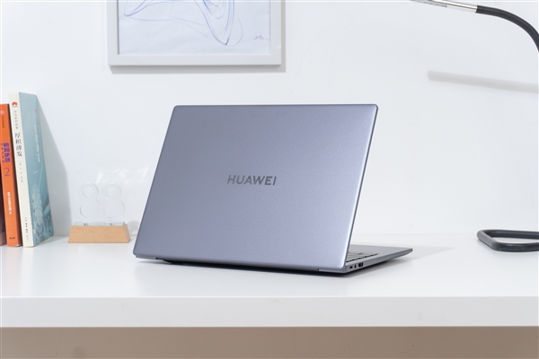 華為擎云 G740成為進博會媒體報道首選筆記本：讓一線記者輕裝上陣 高效報道