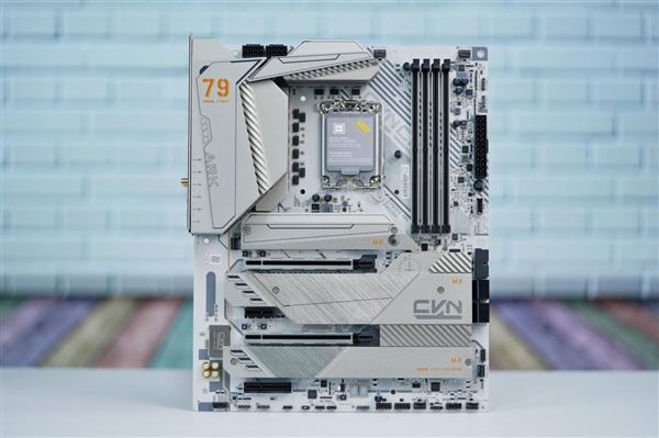 支持i9-14900K！七彩虹VCN Z790D5 ARK FROZEN方舟主板圖賞