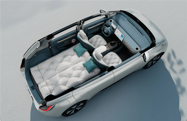 “得房率”67.9 %！寶駿云朵超大車(chē)內(nèi)空間曝光 魔方儲(chǔ)物空間啥都能裝