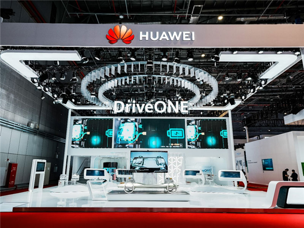 華為 又打起了奔馳和奧迪的主意