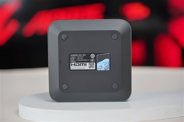 僅巴掌大小的桌面神器！小米迷你主機圖賞