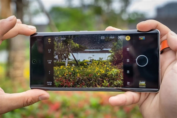 體驗完vivo X100 Ultra 我覺得藍(lán)廠說它滅霸還是保守了