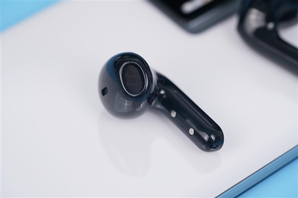 3.9g佩戴輕若無感！Redmi Buds 4青春版圖賞