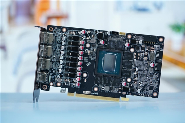 夢幻優(yōu)雅！索泰RTX 4070 Ti SUPER TRINITY OC月白圖賞