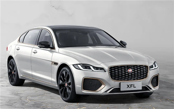 落地不到30萬！定位中大型車 降價后的捷豹XFL不比3系香？