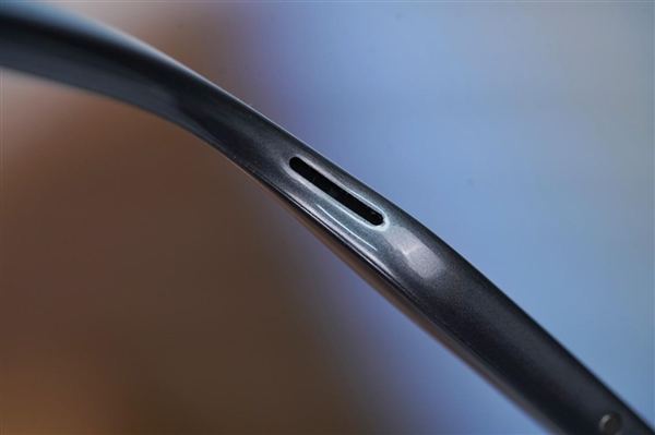 30.9克超輕設(shè)計(jì)！界環(huán)AI音頻眼鏡圖賞