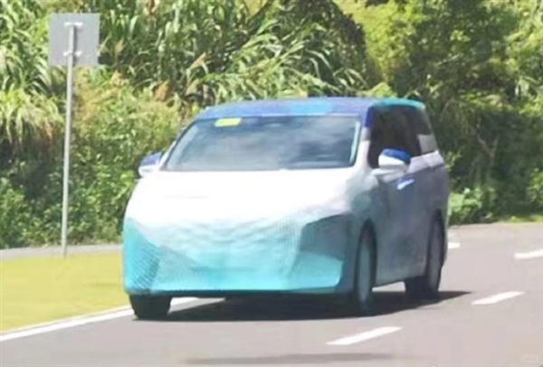 比騰勢(shì)D9更親民！比亞迪王朝全新MPV曝光：有望命名為周