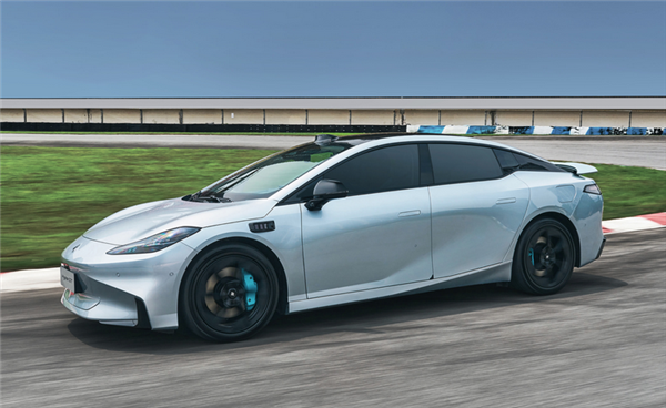 全方位超越特斯拉Model 3 廣汽昊鉑GT新車型上市 售23.99萬起