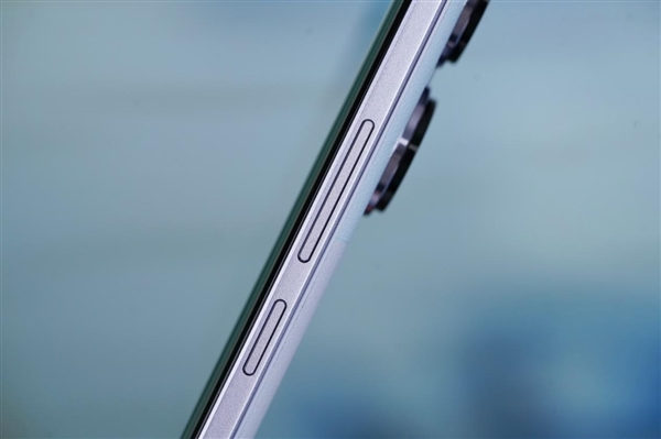 Redmi首款曲面屏手機(jī)！Redmi Note 13 Pro+圖賞