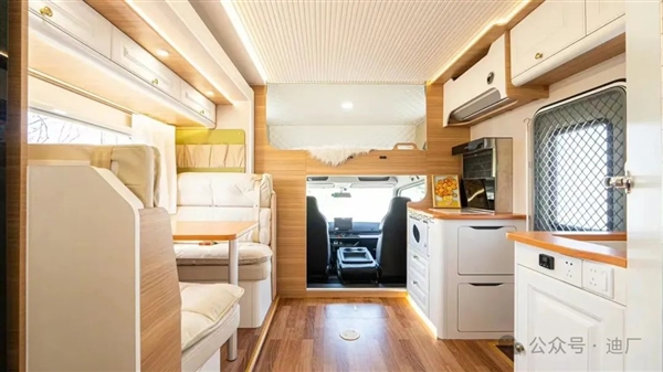 29.99萬起 比亞迪T5房車首發(fā)上市：免購置稅、水電無憂