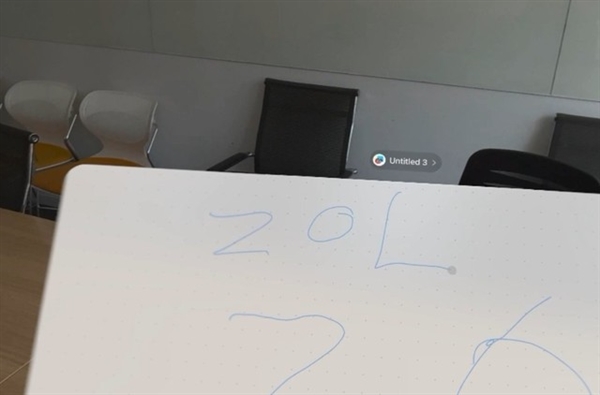 3萬(wàn)元一張的“果味”大餅 蘋果Vision Pro上手體驗(yàn)(圖7) 3萬(wàn)元一張的“果味”大餅 蘋果Vision Pro上手體驗(yàn)